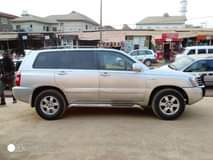 A picture of Toyota Highlander 2003 2004 model