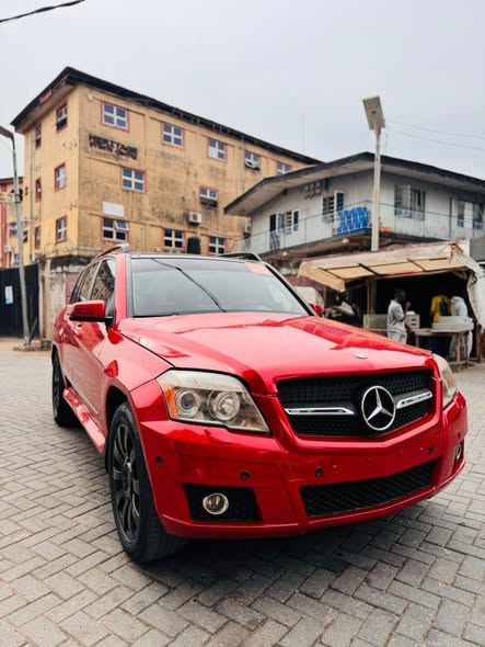 A picture of 2010 Toks standard Mercedes Benz glk