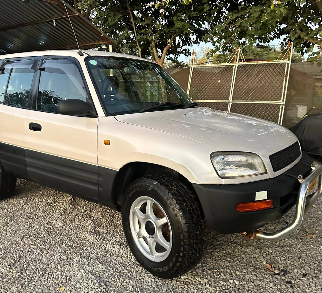 classifieds/cars toyota