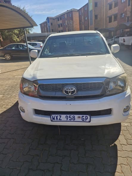 used toyota hilux
