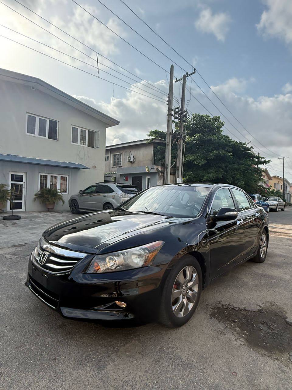 A picture of Good deal Just see and pay Honda Accord 2009 Registered