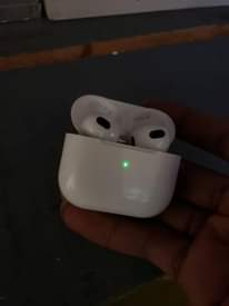 A picture of AirPods Pro3