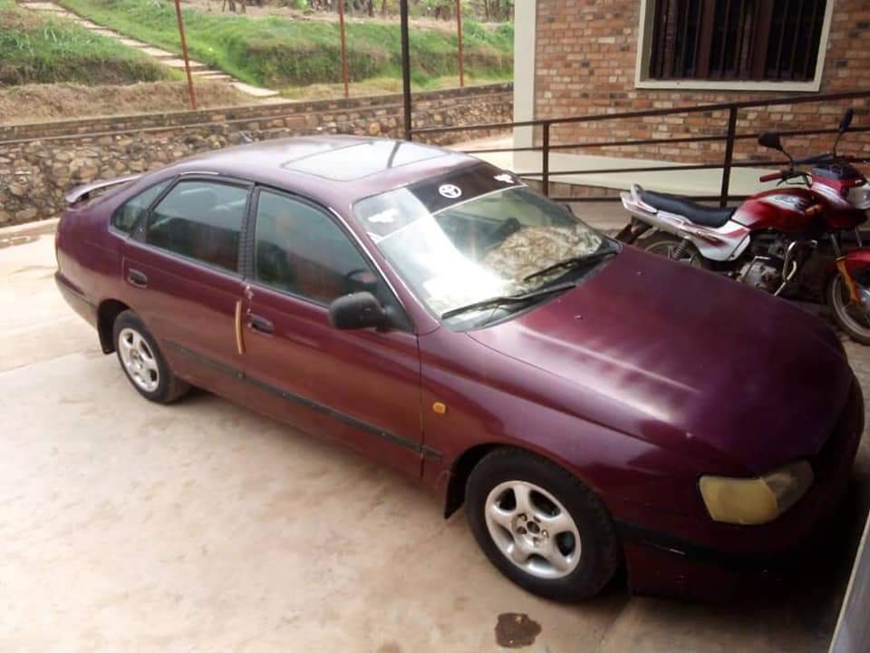 toyota carina
