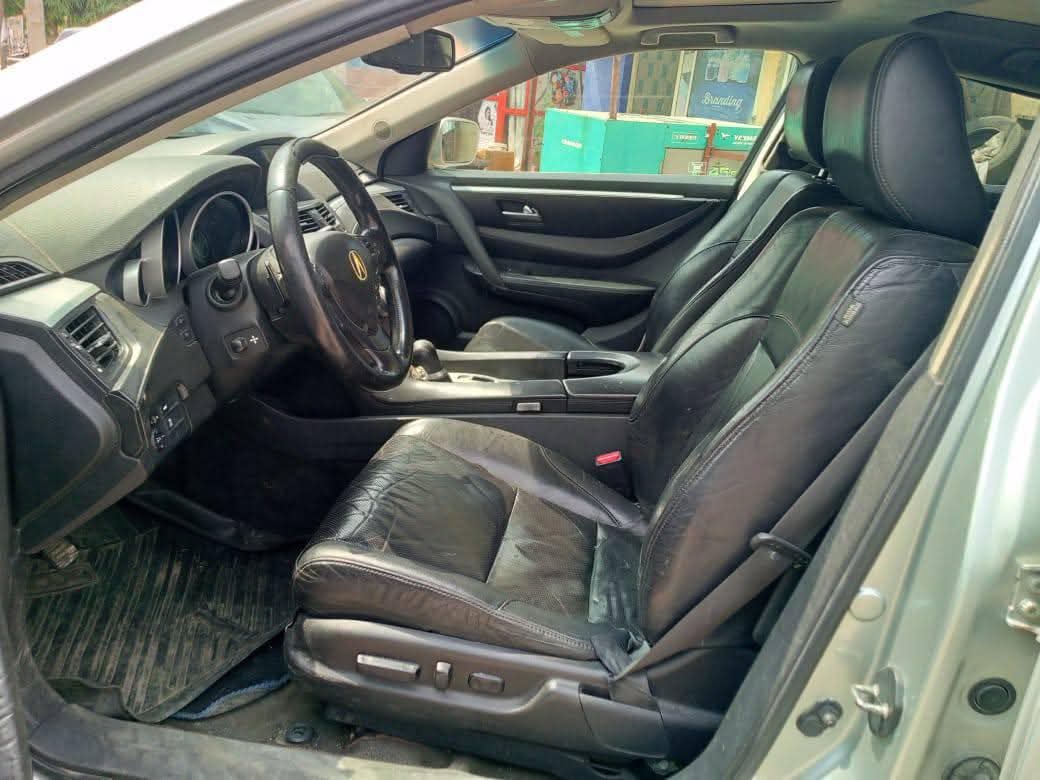 A picture of 2011 Acura zdx