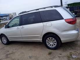 A picture of 2005 Toyota 2005