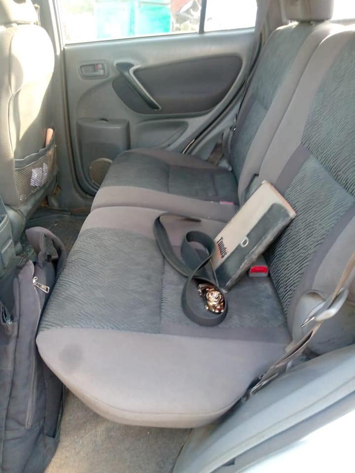 A picture of First body 2004 Toyota Rav4