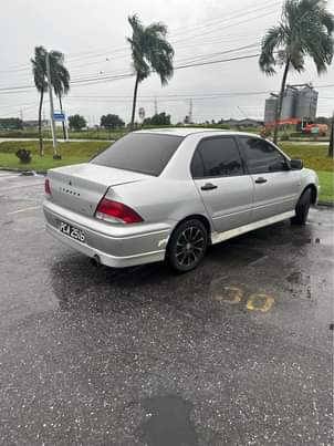 mitsubishi lancer