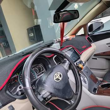 A picture of Toyota Venza 2010