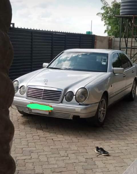 classifieds/cars mercedes