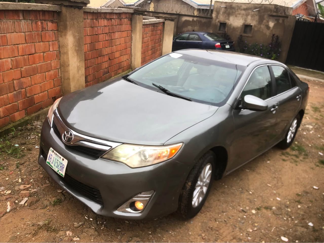 A picture of Very sharp 2013 model Toyota Camry toks standard buy and