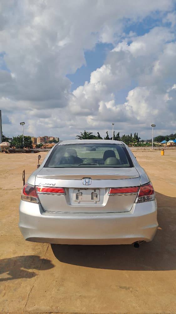 A picture of HONDA ACCORD 2010