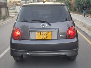 A picture of TOYOTA IST