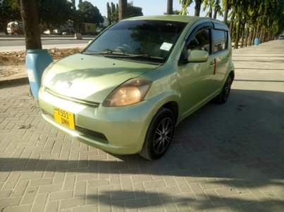 A picture of 2005 Toyota Passo