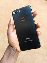 A picture of iPhone 7 Plus 128Gb at 350k