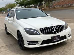 A picture of Very sharp 2011 c350 with double panoramic no long cap