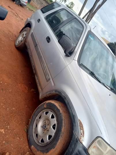 A picture of Honda CRV is available with good condition complete pure first