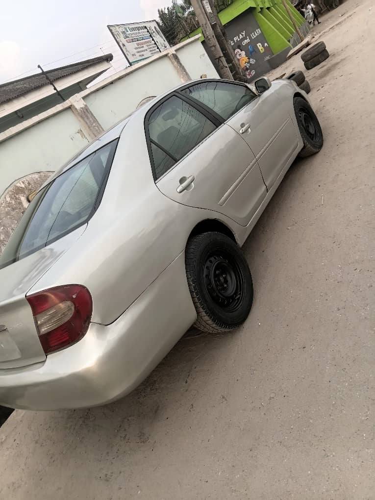 A picture of Toyota Camry 2004