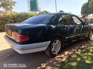 classifieds/cars mercedes