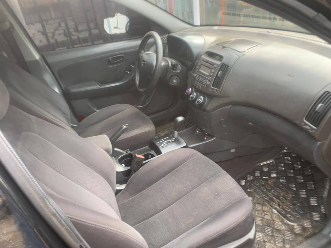 A picture of HYUNDAI Elantra 2009 Engine AC gear perfectly good