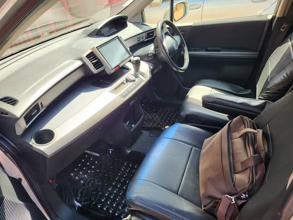 A picture of Honda freed on sale