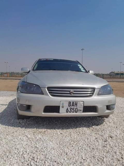 used toyota altezza