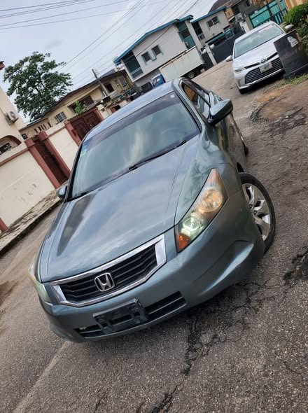 A picture of Honda Accord 2008