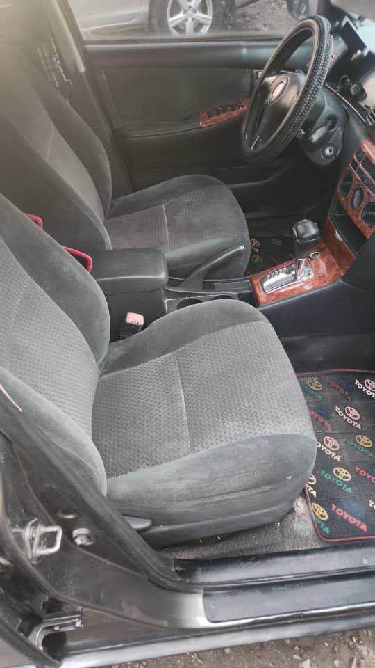 A picture of 2004 Toyota Corolla