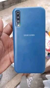 A picture of Samsung galaxy A50