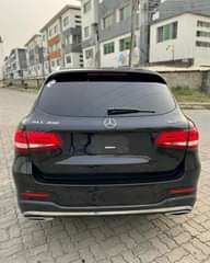 A picture of Foreign used Benz GLC300 2018 model Total accident free Panoramic