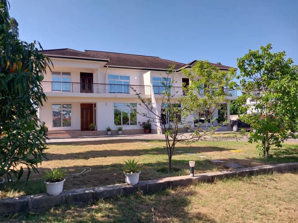 A picture of 4 BHK Duplex Villa apartment with full furnitures for rent