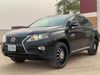 A picture of First body Lexus RX 350 2013 model with nothing to