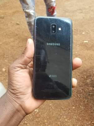 A picture of Samsung j6plus