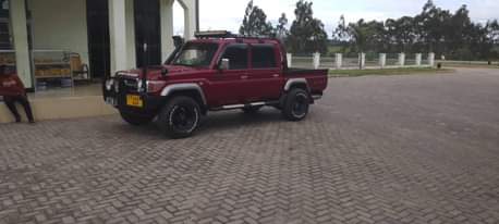 A picture of Landcruser milion 35.9 Tanzania Manual Diesel 1hz 0784857610 kama_una_uza_gari_lako_nitumie