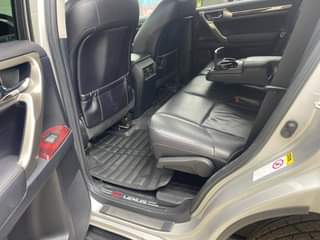 A picture of Lexus GX460