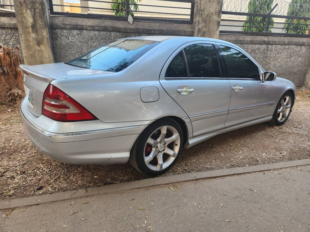 A picture of 2007 Mercedes Benz c class