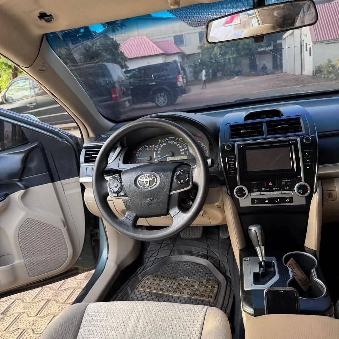 A picture of VERY CLEAN 2014 TOYOTA CAMRY nPRICE