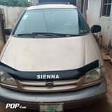 A picture of Toyota Sienna Tokunbo standard