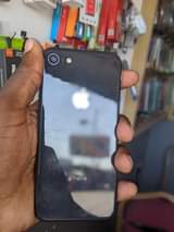 A picture of Iphone 8plain Gb64 Ram4 0687098582