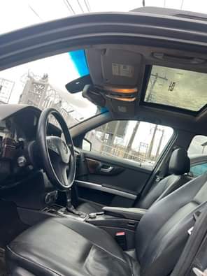A picture of 234 813 013 6002 Mercedes Benz GLK350 Used 2011 model