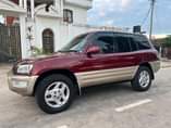 A picture of TOYOTA RAV4 BEI 12M