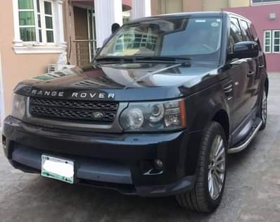 A picture of Clean Nigerian Used Black Range Rover 2011 Sport HSE.