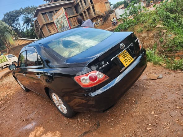 A picture of 2009 Toyota mark x 2009