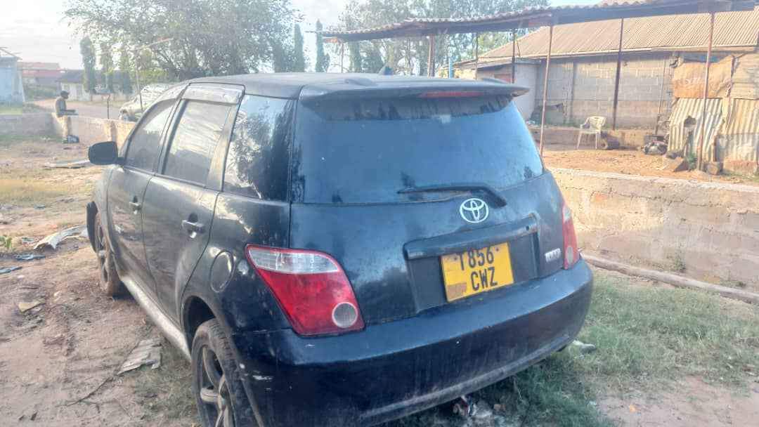 used toyota ist