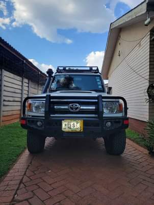 toyota land cruiser