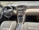 A picture of Toyota Highlander 04