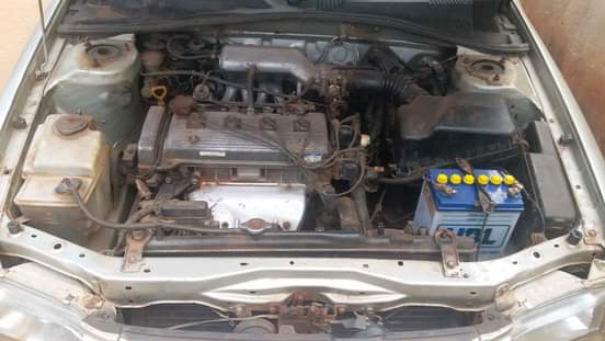 A picture of 1999 Toyota Premoi