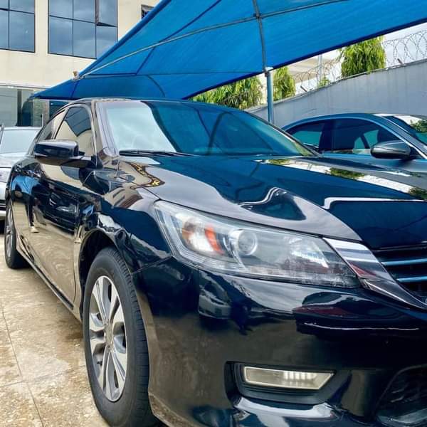 A picture of Good deal Honda accord 2013 clean Used pristine condition With