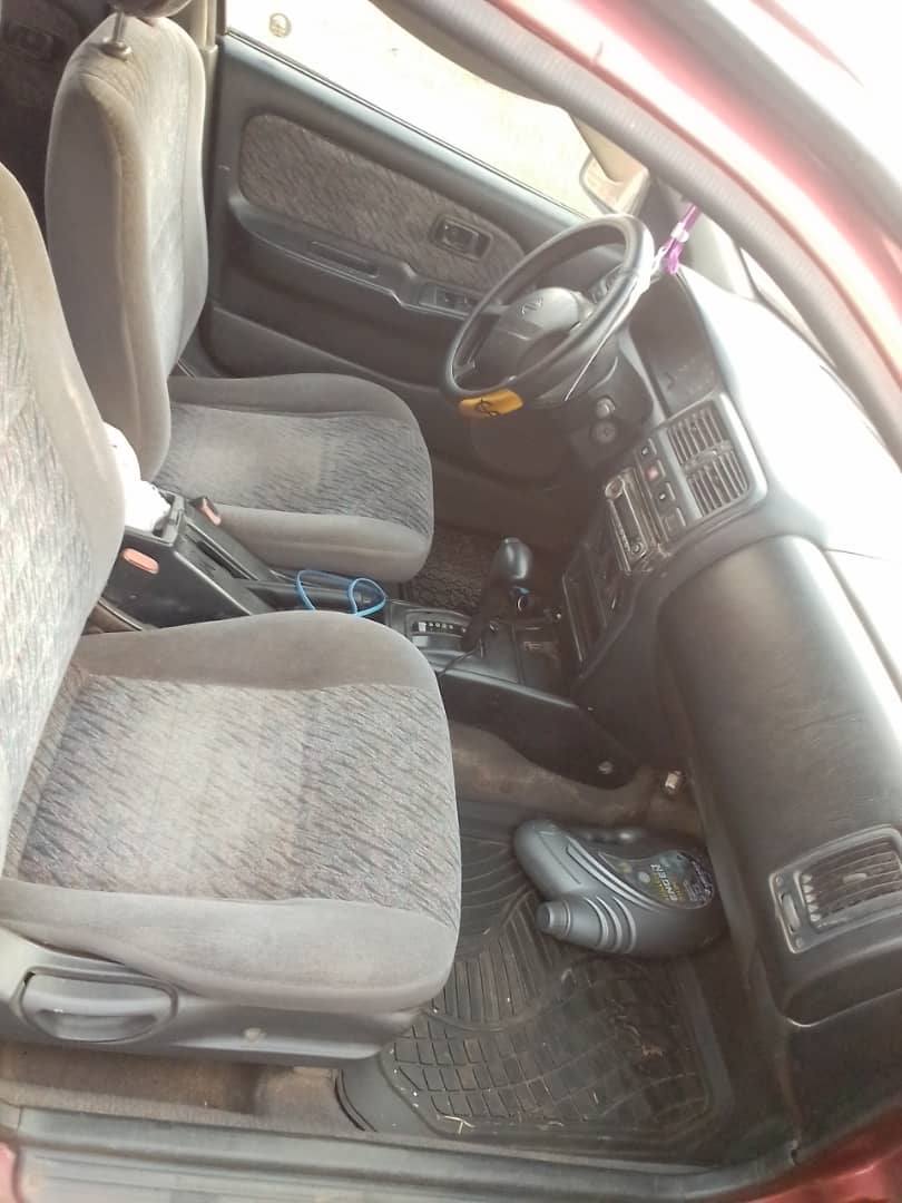 A picture of Nissan amira automatic gear painted good engine and gear buy
