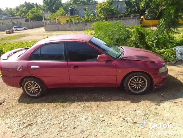 mitsubishi lancer