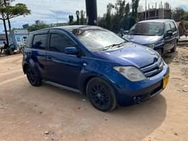 A picture of Toyota IST mwanza call 0686108116